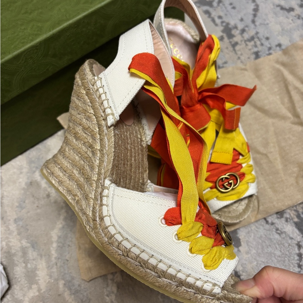 Gucci embroidered canvas espadrille wedge
US 9/ G 39
Guaranteed Authentic - Picture 6 of 8